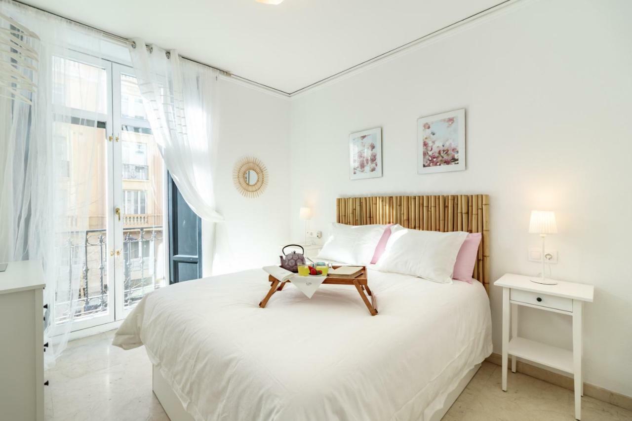 Gran Via Balconies Apartment Granada Luaran gambar